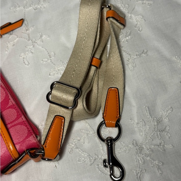 Coach Pink and Orange Crossbody Bag with Signature Monogram - Picture 5 of 6